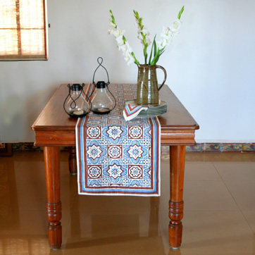 Ocean Breezes Table runner