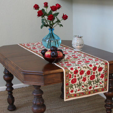 Roses in the Snow table runner
