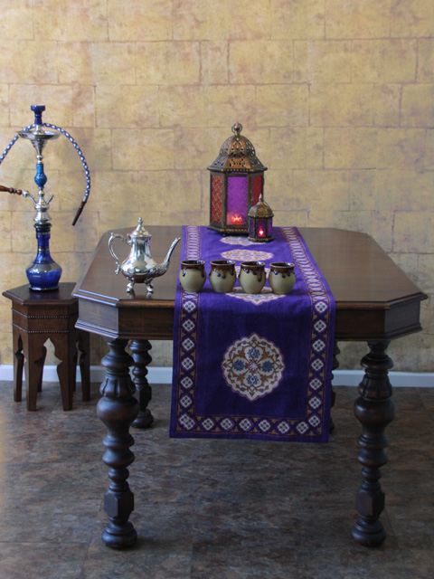 Sultan's Palace table runner