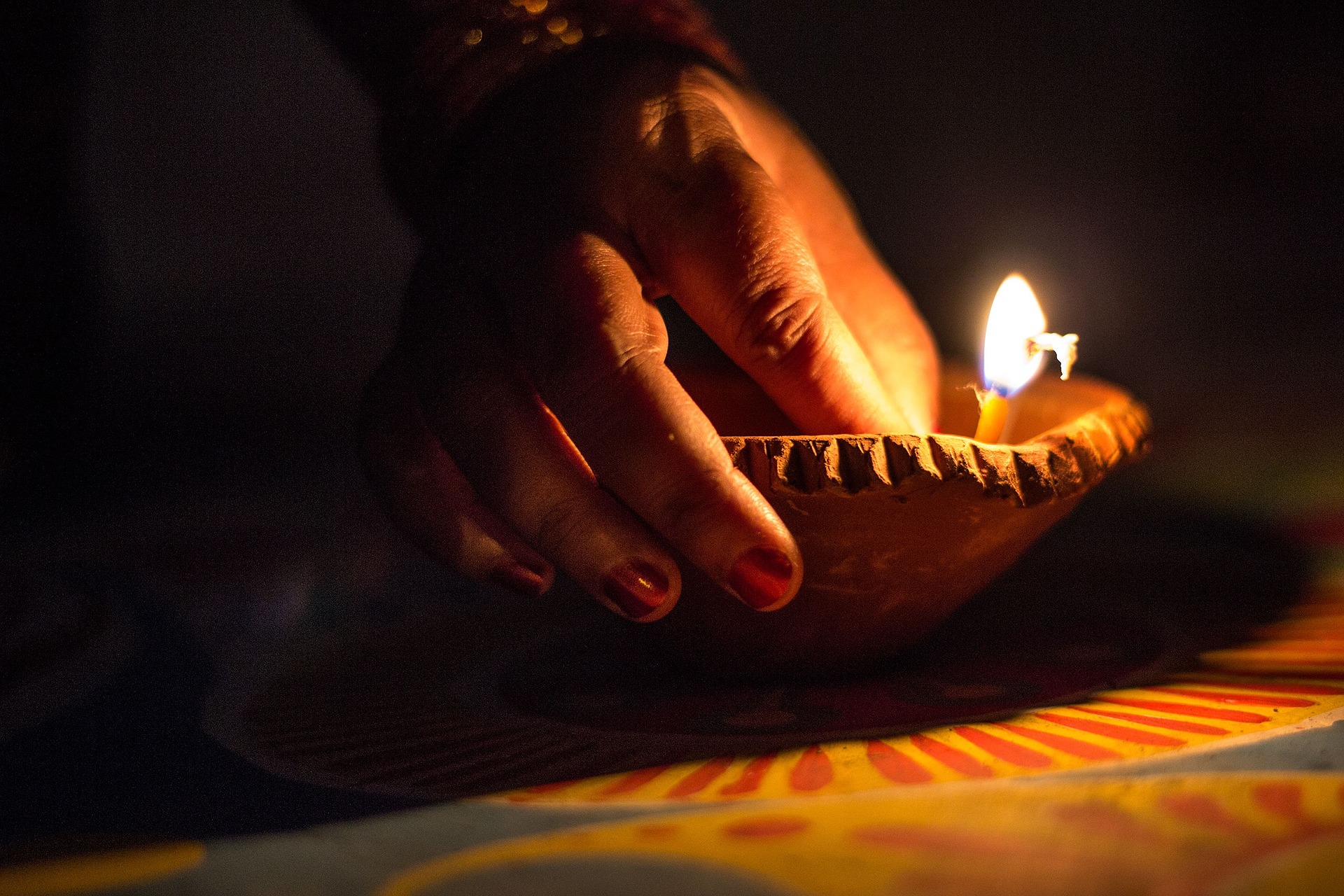 festival of lights and diyas