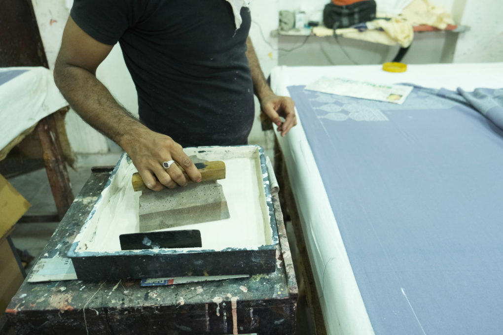 bleach tray ready for discharge printing