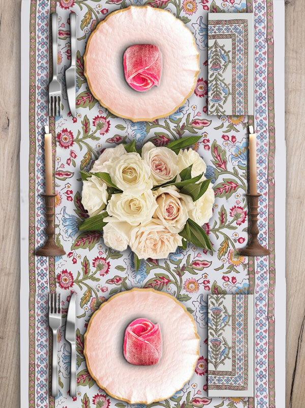 floral Valentine table runners and table decorations