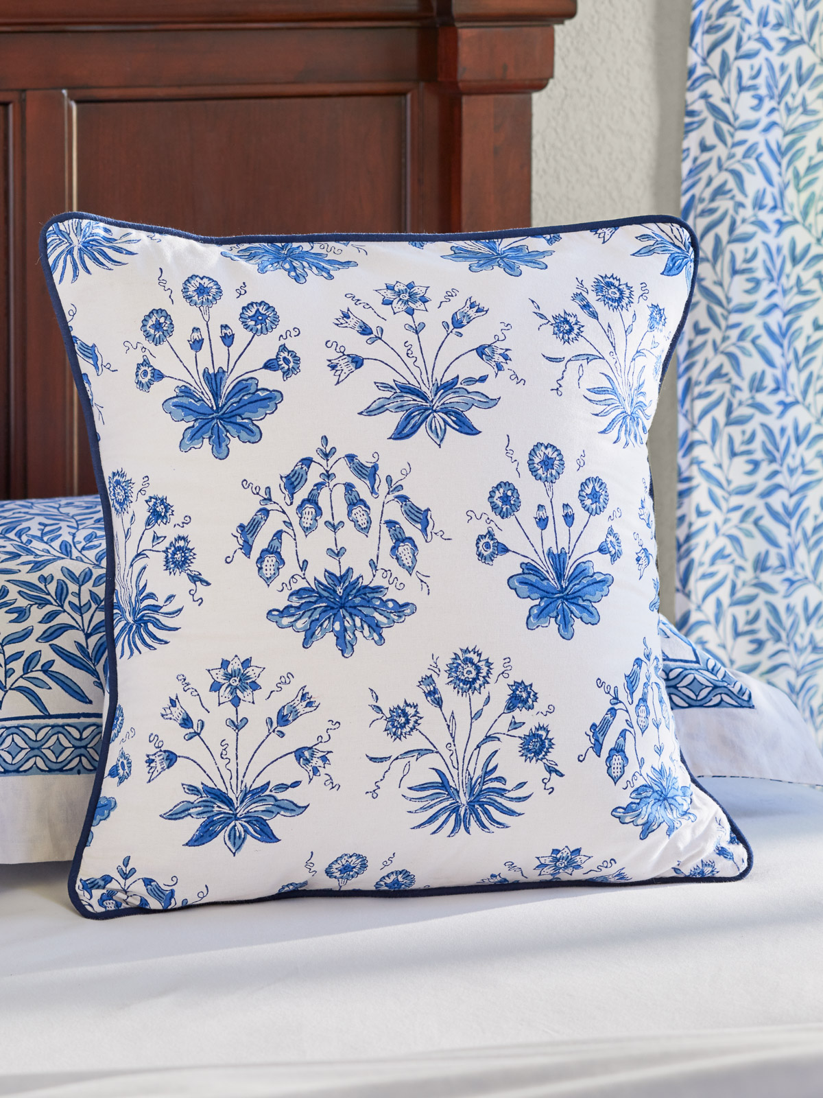 English Gardens ~ Decorative Throw