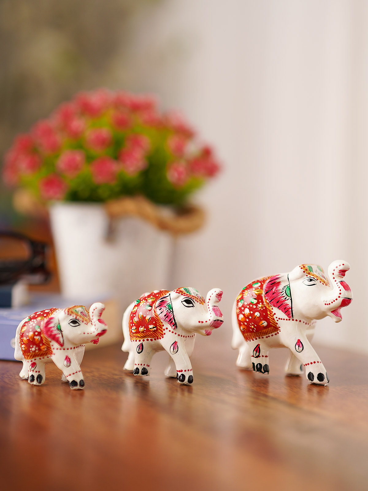 Elephant Parade ~ Ivory, Set of 3 Decorative Figurines