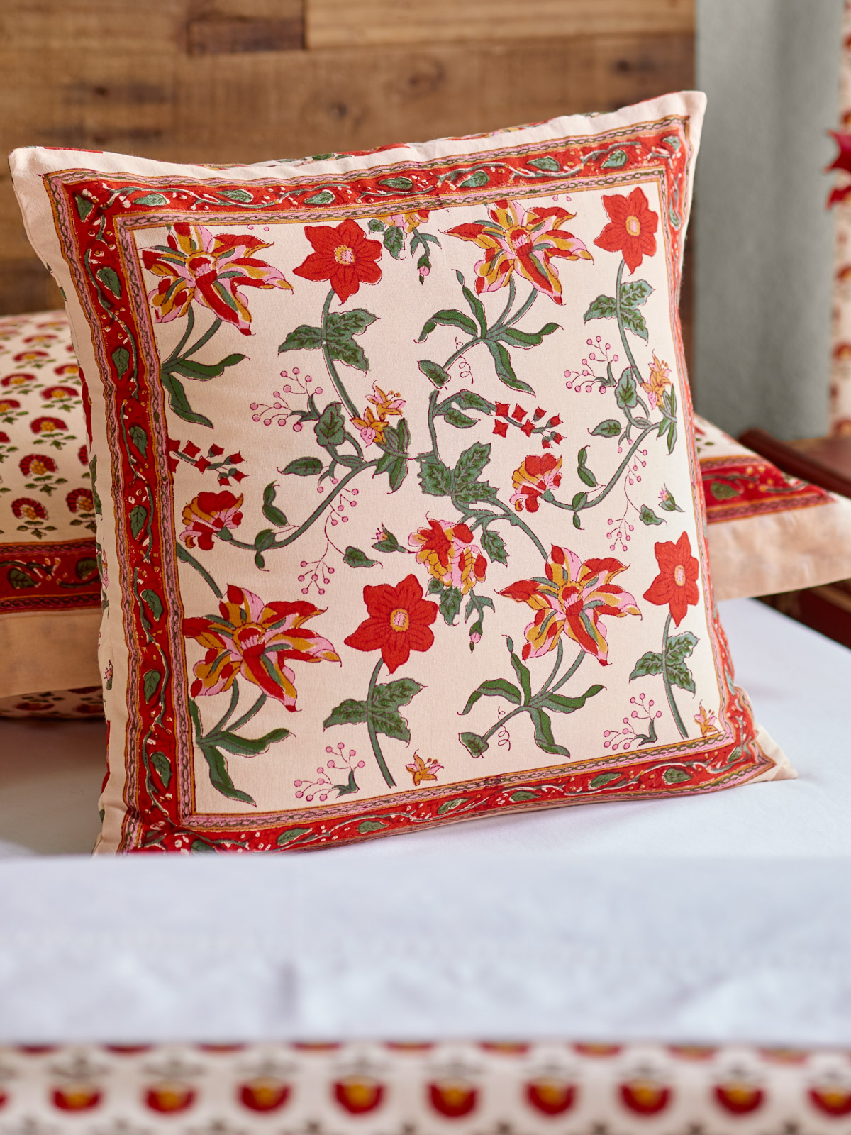 Tropical Garden ~  Colorful Country Cottage Throw Cushion Cover