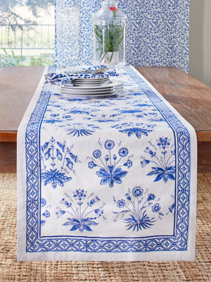 English Gardens ~ Table Runner