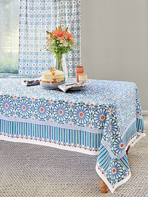 Mosaique Bleue - Sky ~ Blue and White Tablecloth Rectangular