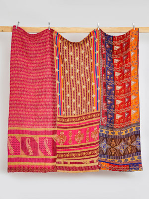 Rose Coral Red Caravan Queen Kantha Bedspread