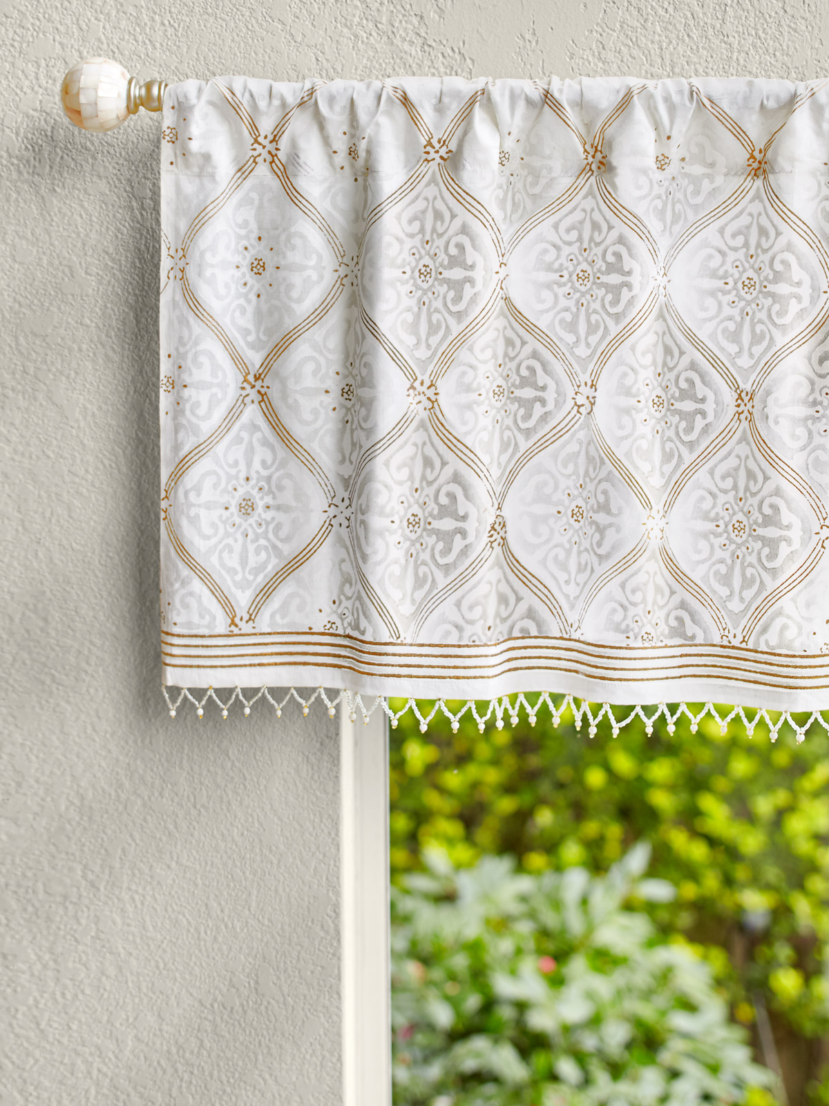 Vanilla Glace ~ White Gold Romantic Elegant Window Valance