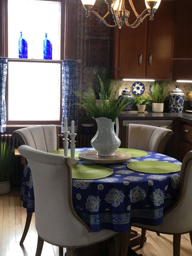 blue cafe curtains in breakfast nook